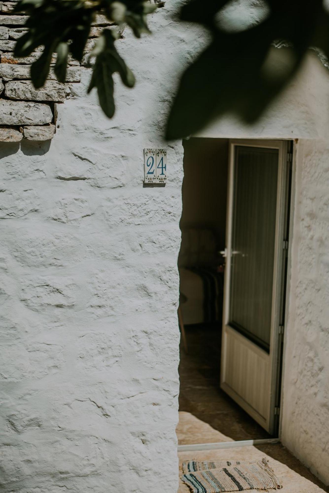 River Trulli Oasi Di Pace In Sito Unesco 阿尔贝罗贝洛 外观 照片